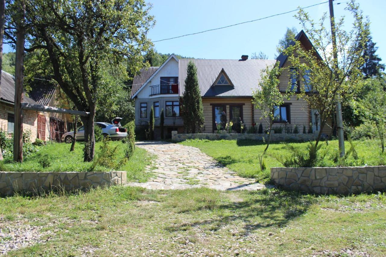 Hotel Goryanka Jaremče Esterno foto
