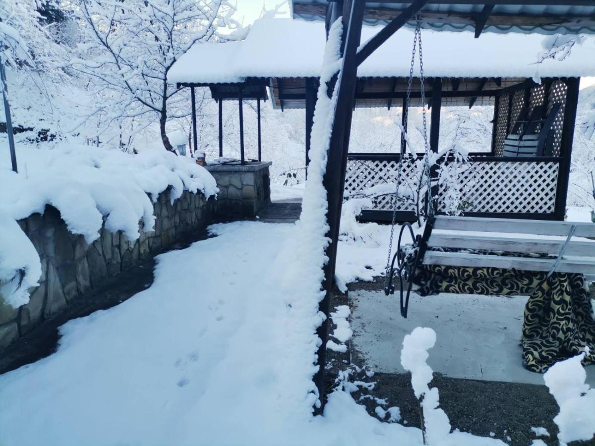 Hotel Goryanka Jaremče Esterno foto