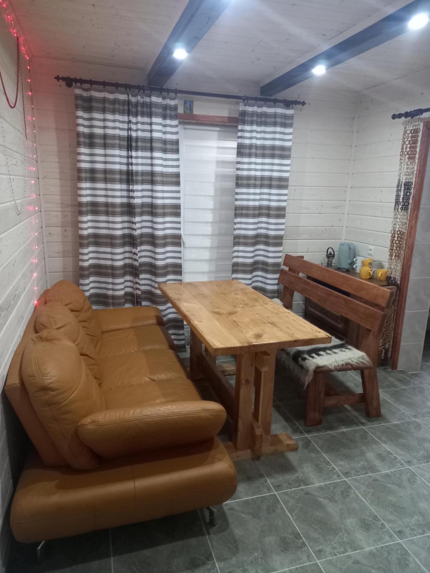 Hotel Goryanka Jaremče Esterno foto
