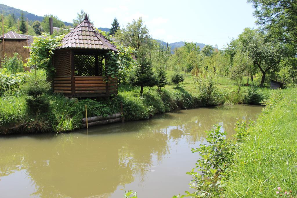 Hotel Goryanka Jaremče Esterno foto