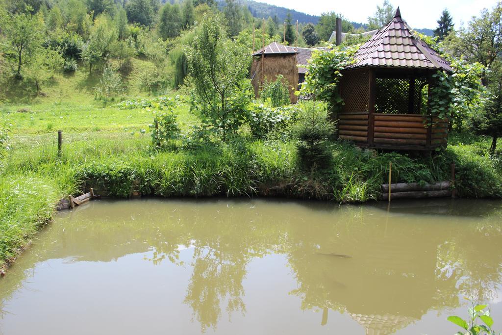 Hotel Goryanka Jaremče Esterno foto