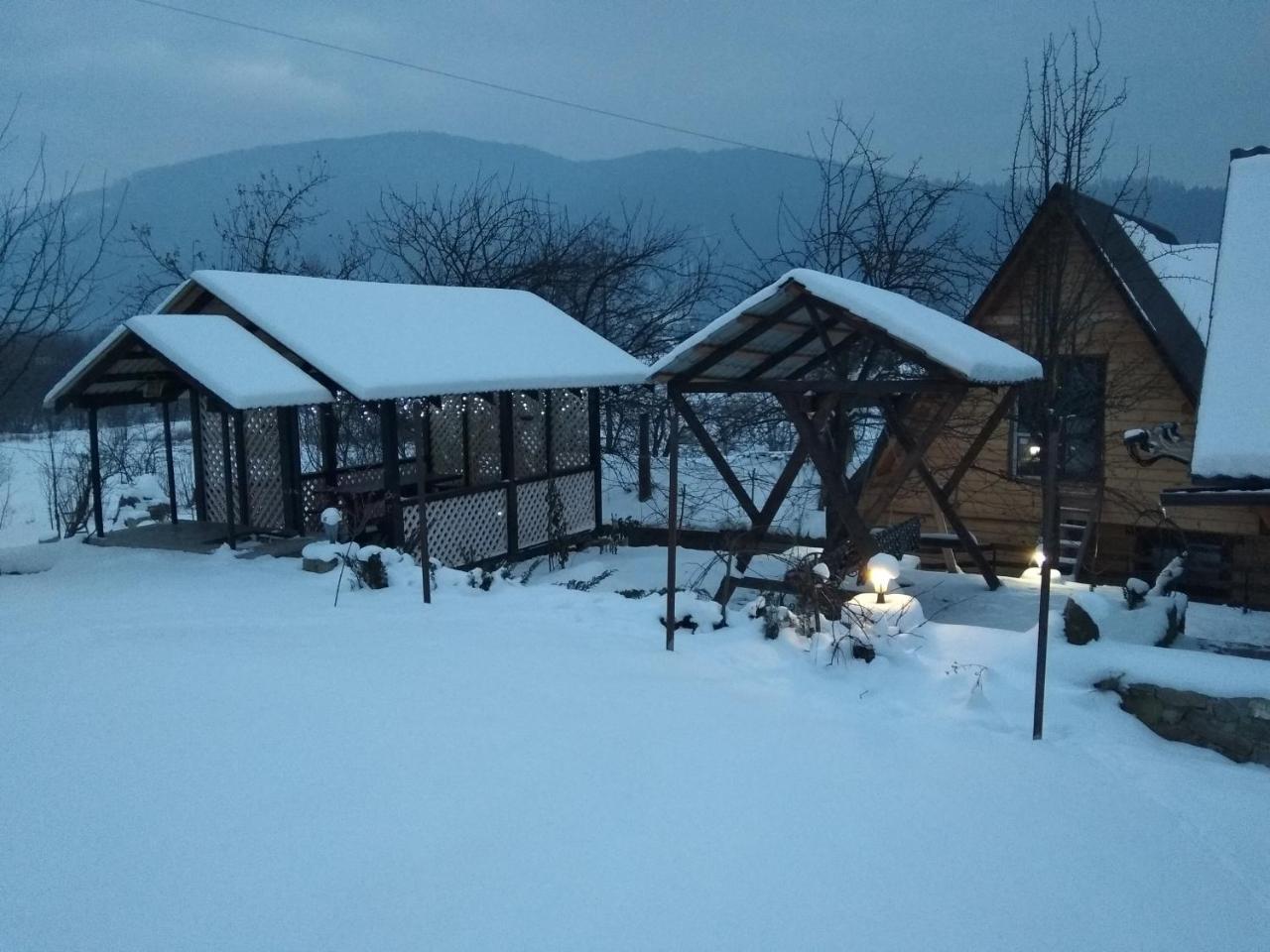 Hotel Goryanka Jaremče Esterno foto